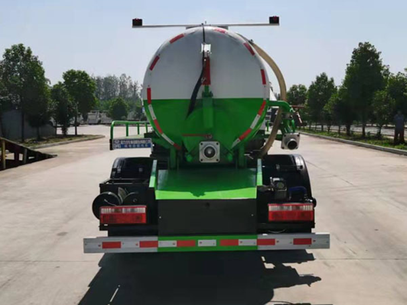 CL5090GXWBEV型纯电动吸污车